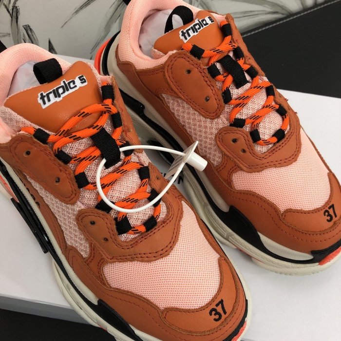 Balenciaga Mens Shoes Triple S Sneaker