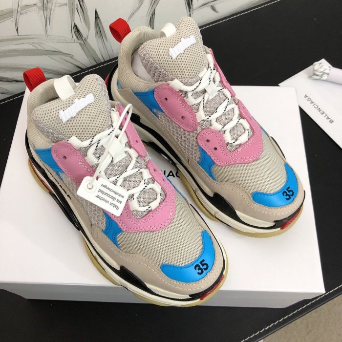 Balenciaga Mens Shoes Triple S Sneaker
