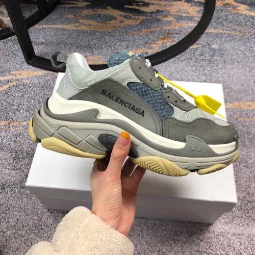 Balenciaga Womens Shoes Breathable Design Sneakers Luxury Brand Triple S Sneaker
