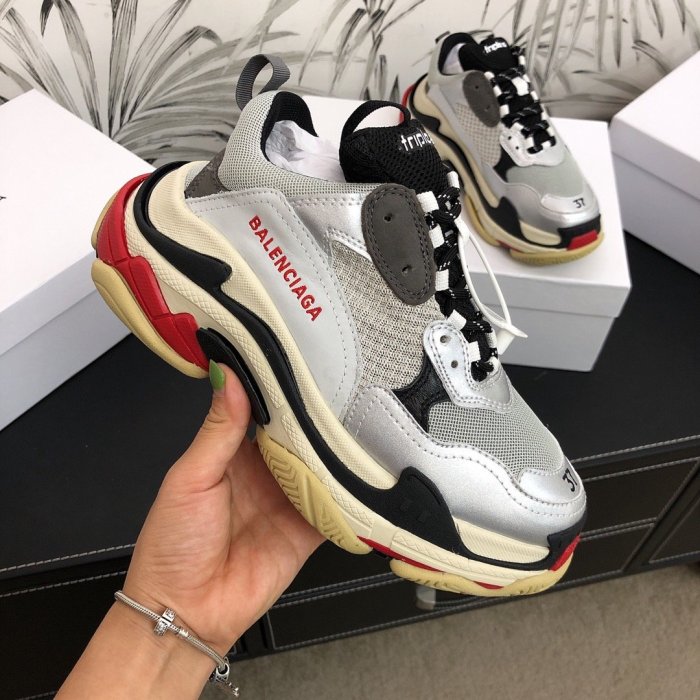 Balenciaga Mens Shoes Triple S Sneaker