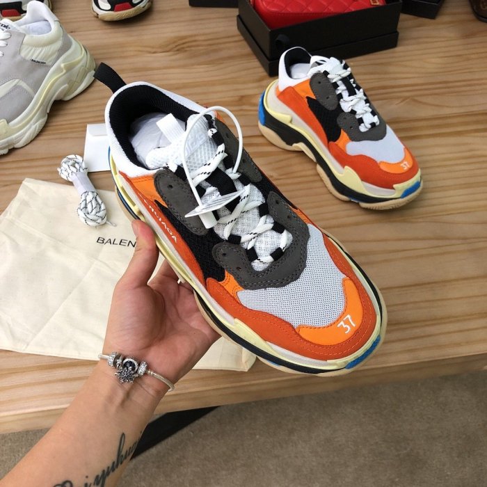 Balenciaga Womens Shoes Breathable Design Sneakers Luxury Brand Triple S Sneaker