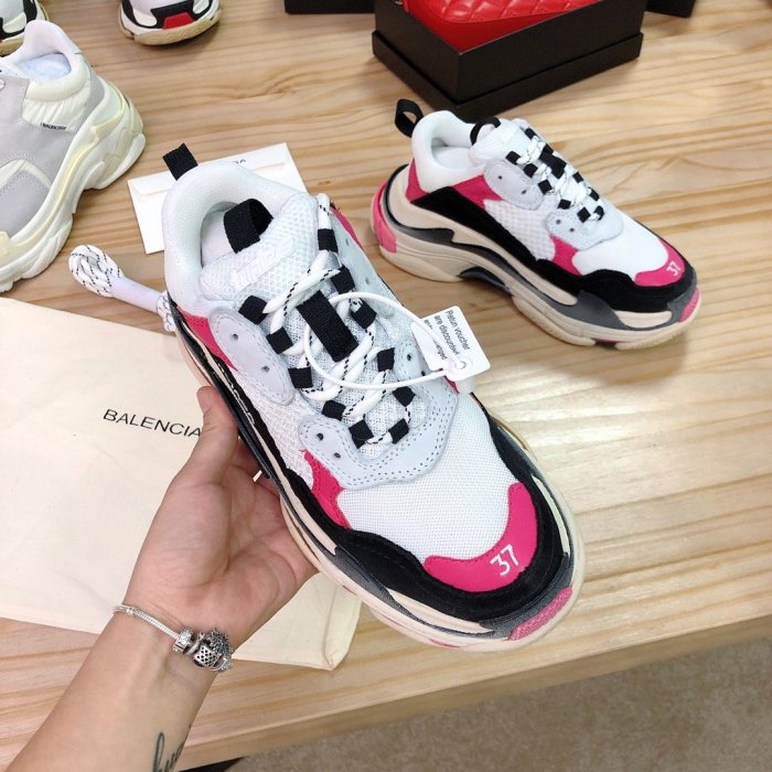 Balenciaga Womens Shoes Breathable Design Sneakers Luxury Brand Triple S Sneaker