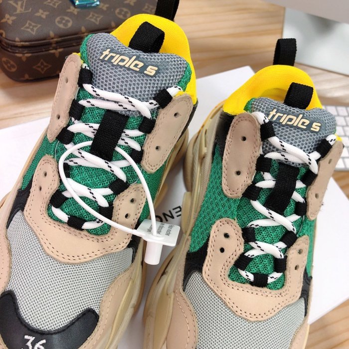 Balenciaga Womens Shoes Breathable Design Sneakers Luxury Brand Triple S Sneaker