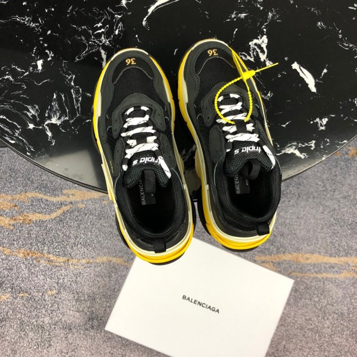 Balenciaga Womens Shoes Breathable Design Sneakers Luxury Brand Triple S Sneaker