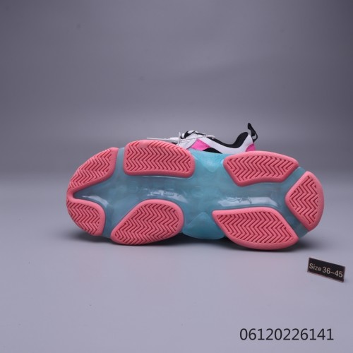 Balenciaga Womens Shoes Sneakers Luxury Brand Triple S Sneaker with Original Box 06120226141