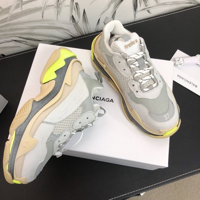 Balenciaga Womens Shoes Sneakers Luxury Brand Triple S Sneaker with Original Box