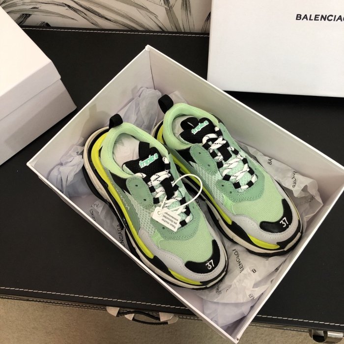 Balenciaga Womens Shoes Sneakers Luxury Brand Triple S Sneaker with Original Box