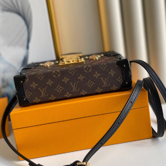 Louis Vuitton Womens Bag Shoulder Messenger Bags Luxury Brand Fashion PETITE MALLE M44199 Monogram canvas