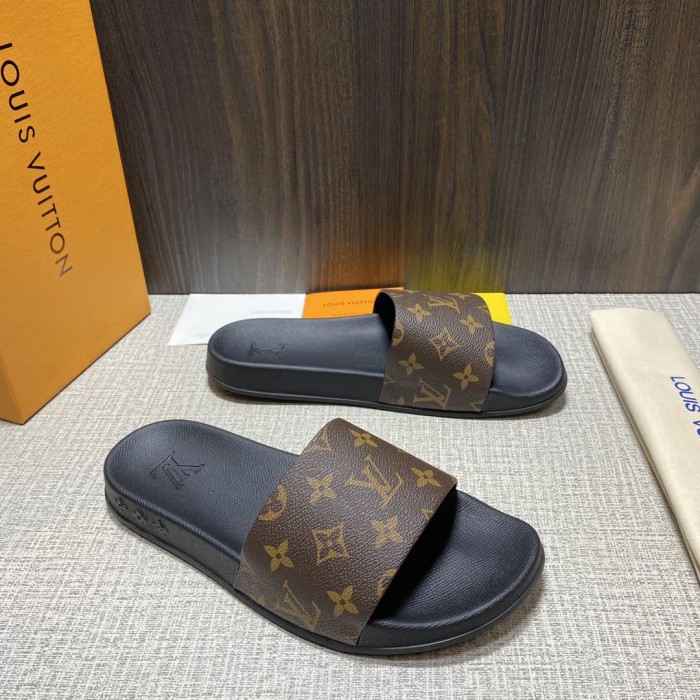 Louis Vuitton Mens Shoes Slippers Sandals Flip Flop Luxury Brand WATERFRONT MULE with Original Box 1A3PSB Monogram rubber