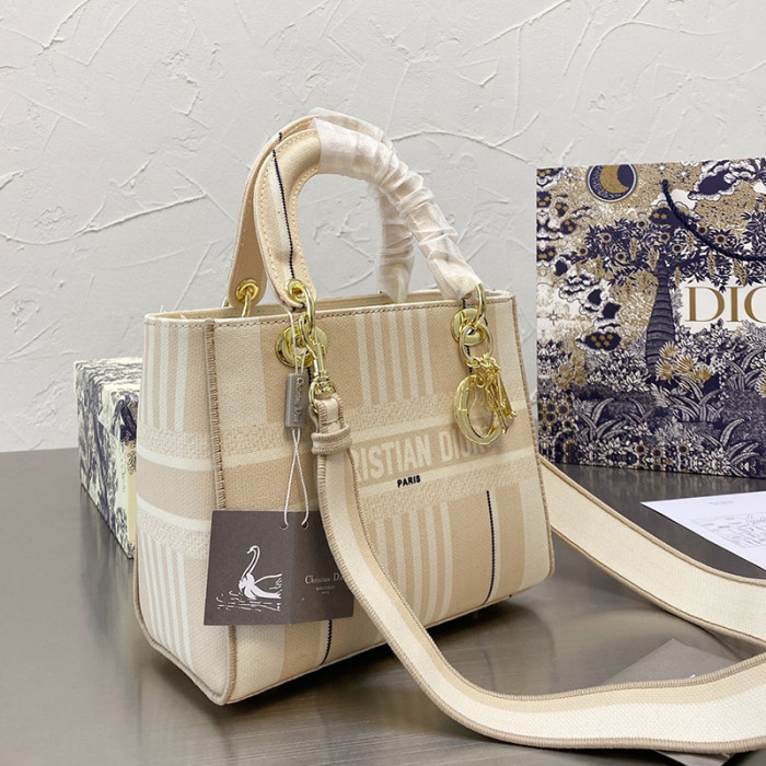 Dior Womens Bags Handbags Luxury Fashion MEDIUM LADY D-LITE BAG with Original Box