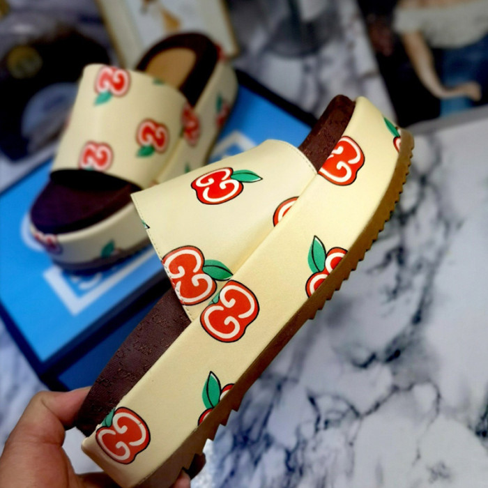 Gucci Mens Shoes Sandals Slides Slippers Luxury Brand Thick Sole Design with Original Box