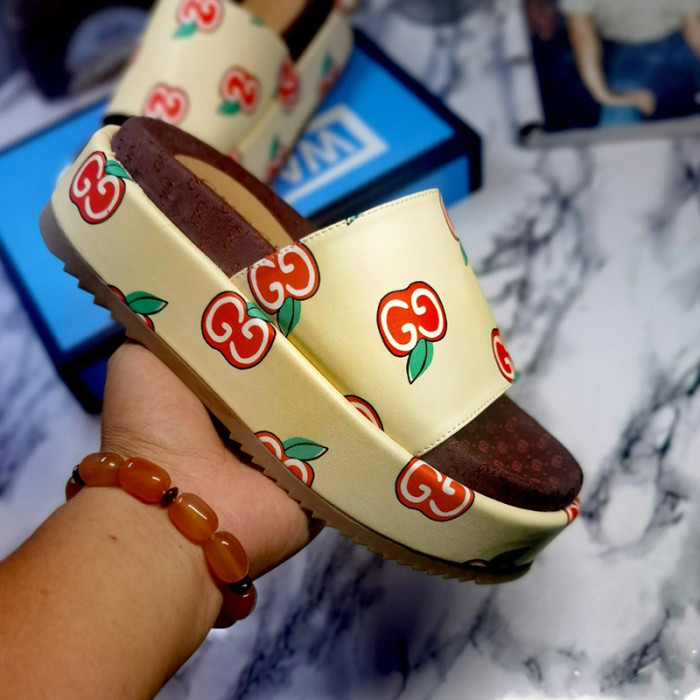 Gucci Mens Shoes Sandals Slides Slippers Luxury Brand Thick Sole Design with Original Box