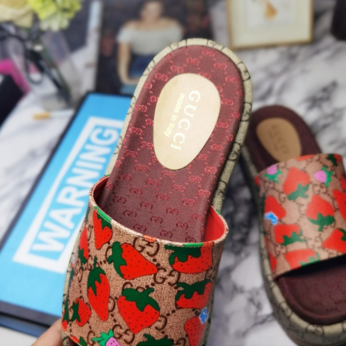 Gucci Mens Shoes Sandals Slides Slippers Luxury Brand Thick Sole Design with Original Box