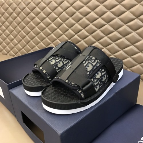 Dior Men Shoes Slippers Sandals Luxury Brand DIOR ALPHA SANDAL Beige and Black Dior Oblique Jacquard 3SA081YXV_H961 with Original Box Whatsapp【+1-3239614486】