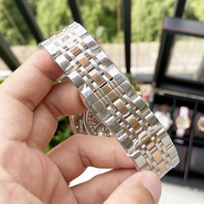 Cartier SA Watch Luxury Brand Design Fashion Type with Original Box