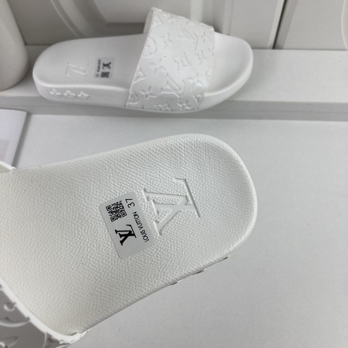 Louis Vuitton Men Shoes Slippers Sandals Flip Flop Luxury Brand WATERFRONT MULE with Original Box