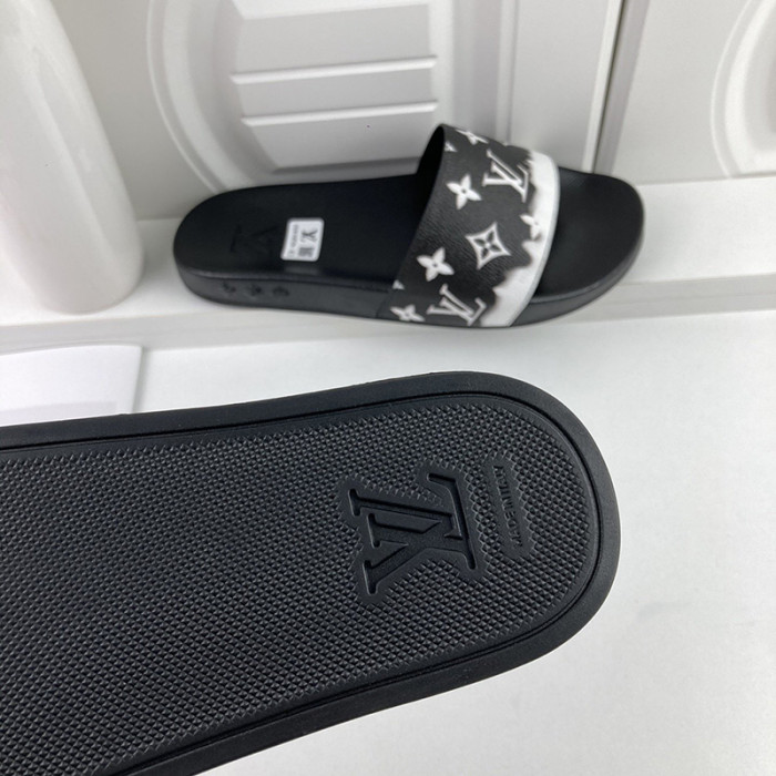 Louis Vuitton Men Shoes Slippers Sandals Flip Flop Luxury Brand WATERFRONT MULE with Original Box