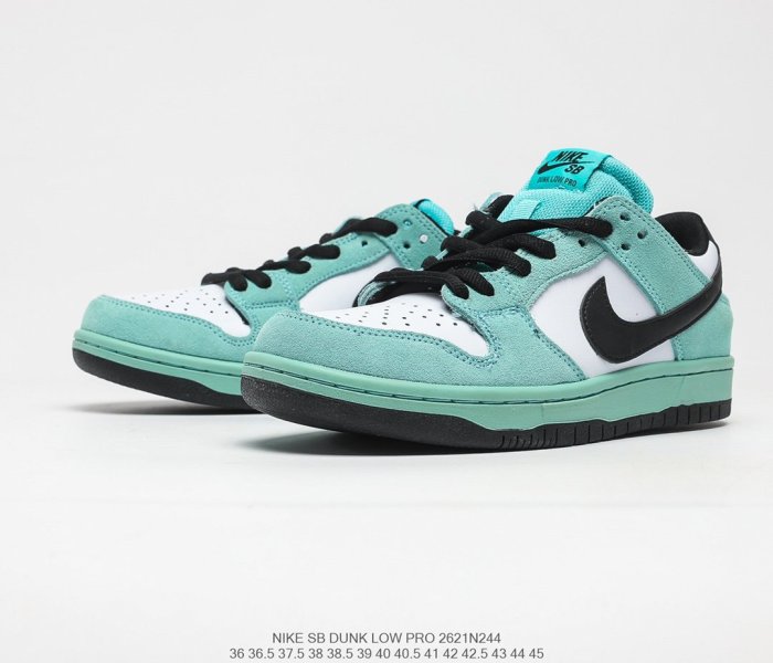 Nike SB Dunk Low Sneakers Men Womens Shoes 2621N244