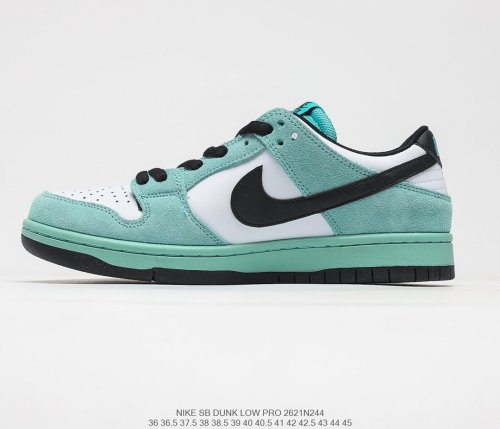Nike SB Dunk Low Sneakers Men Womens Shoes 2621N244