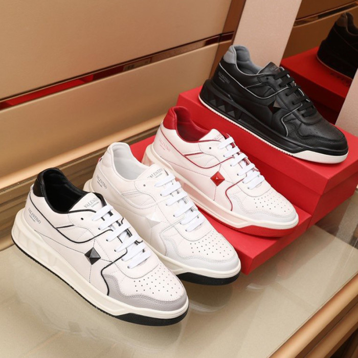 Valentino Men Shoes Fashion Design Luxury Brand ONE STUD LOW-TOP NAPPA SNEAKER WY2S0E71NWN0N2 with Original Box