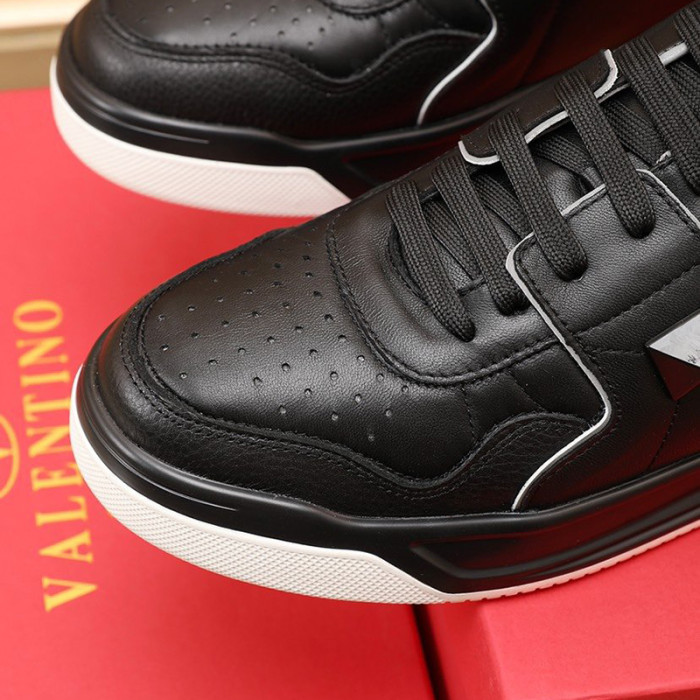Valentino Men Shoes Fashion Design Luxury Brand ONE STUD LOW-TOP NAPPA SNEAKER with Original Box