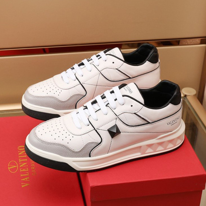 Valentino Men Shoes Fashion Design Luxury Brand ONE STUD LOW-TOP NAPPA SNEAKER WY2S0E71NWN0N2 with Original Box