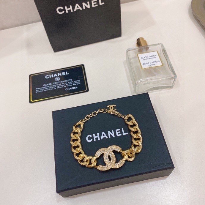 Chanel Luxury Womens Bracelet
