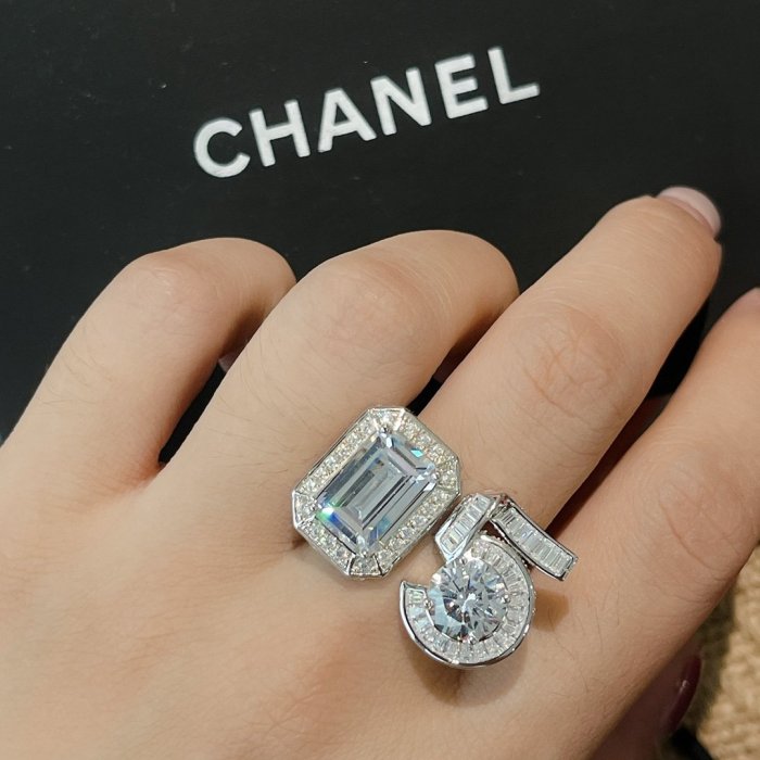Chanel Luxury Womens Ring