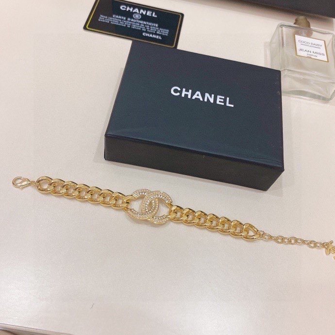 Chanel Luxury Womens Bracelet