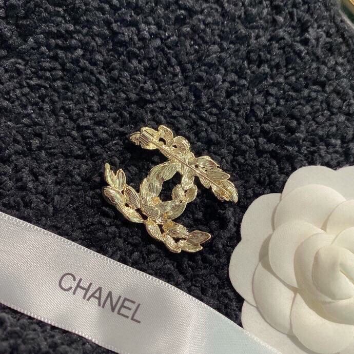Chanel Luxury Womens Brooches