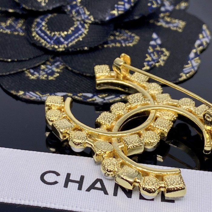 Chanel Luxury Womens Brooches