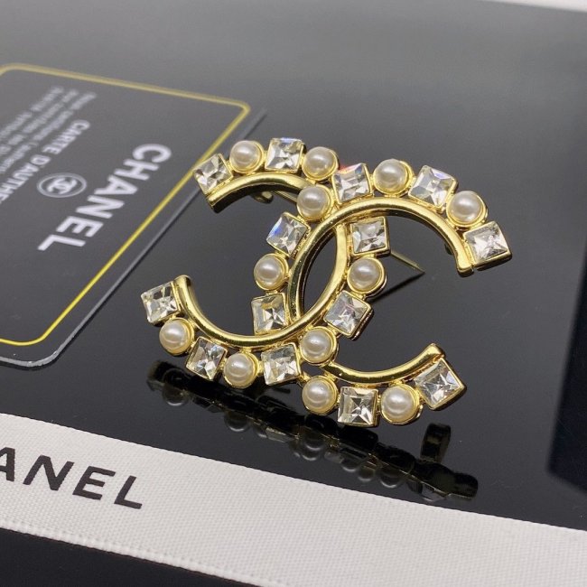 Chanel Luxury Womens Brooches