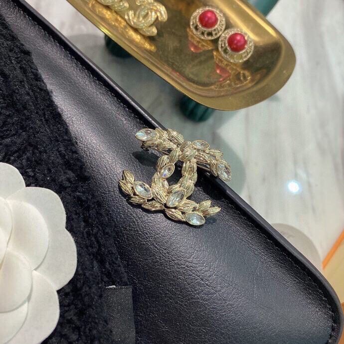 Chanel Luxury Womens Brooches