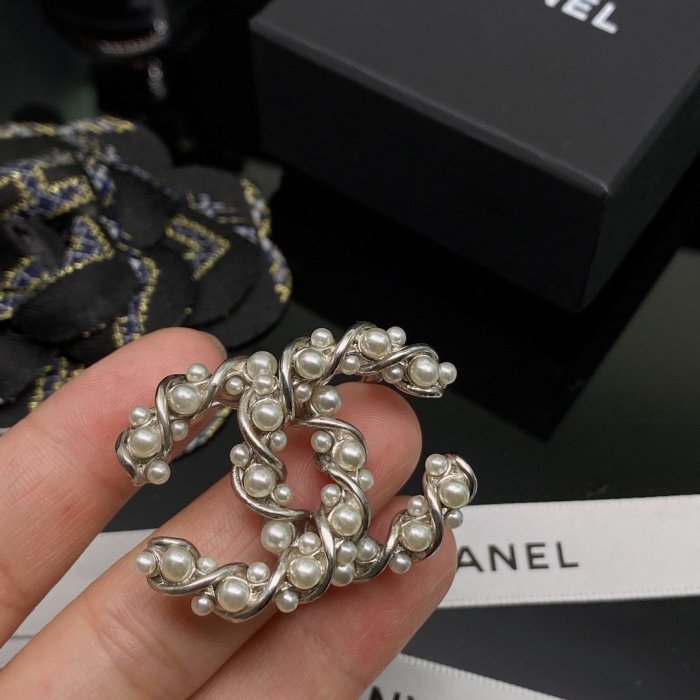 Chanel Luxury Womens Brooches