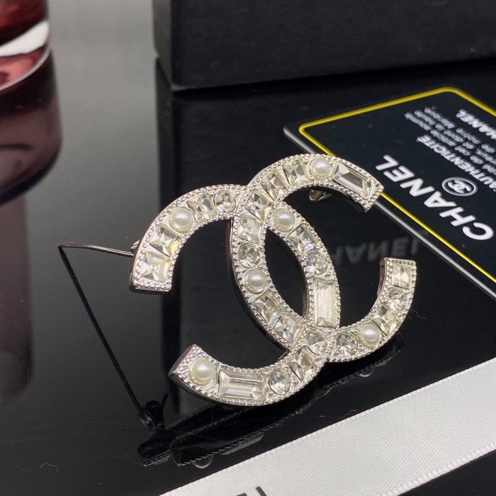 Chanel Luxury Womens Brooches