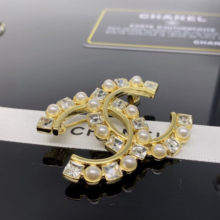 Chanel Luxury Womens Brooches