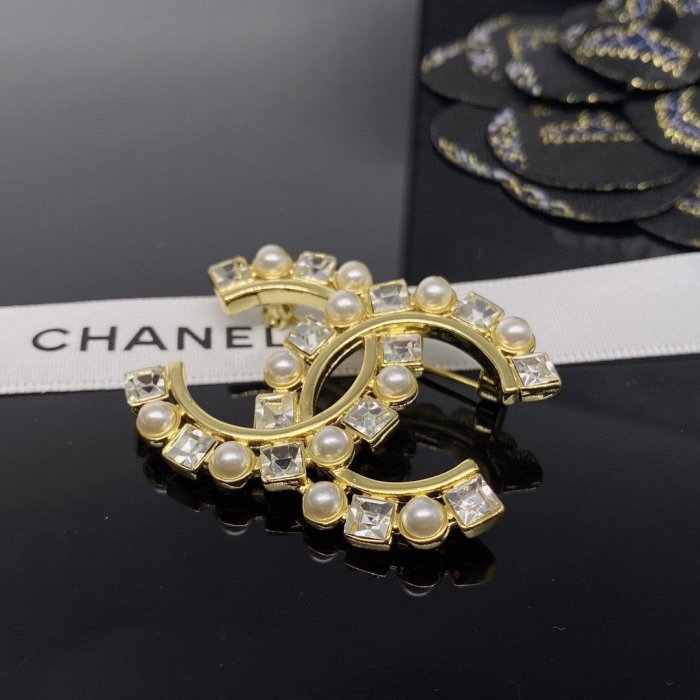 Chanel Luxury Womens Brooches