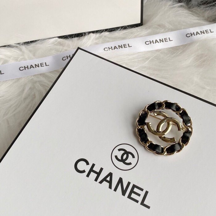 Chanel Luxury Womens Brooches