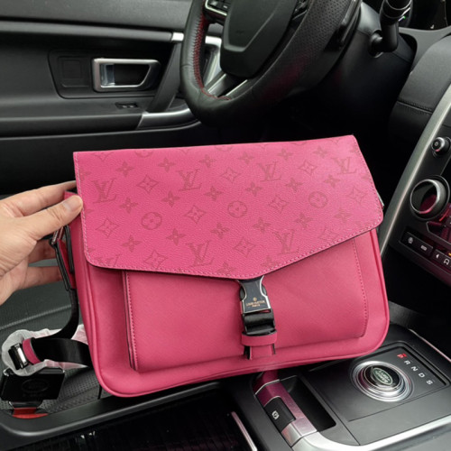 Louis Vuitton Mens Bags Luxury Brand MESSENGERAMA Taigarama Rose with Original Box