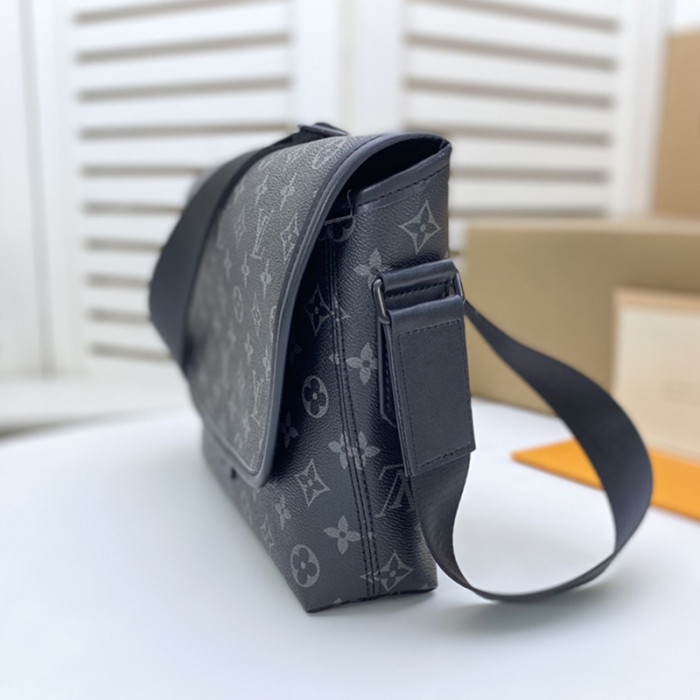 Louis Vuitton Mens Bags Messenger Bag Luxury Brand MAGNETIC MESSENGER Shoulder Bags for Men with Original Box