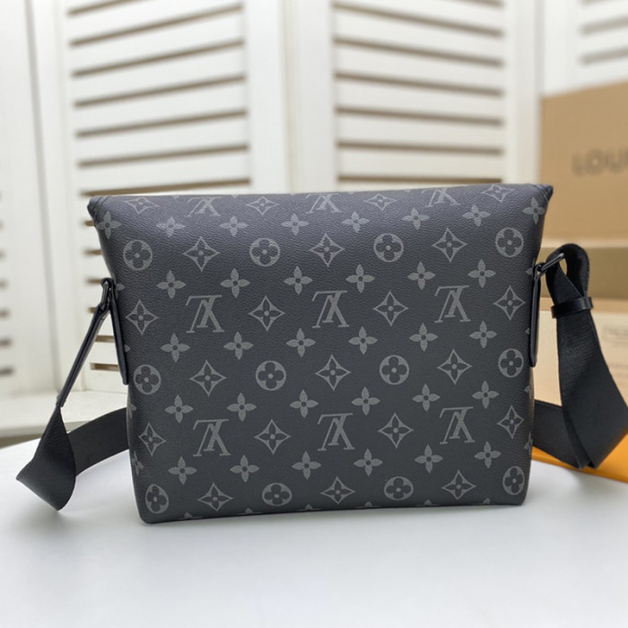 Louis Vuitton Mens Bags Messenger Bag Luxury Brand MAGNETIC MESSENGER Shoulder Bags for Men with Original Box