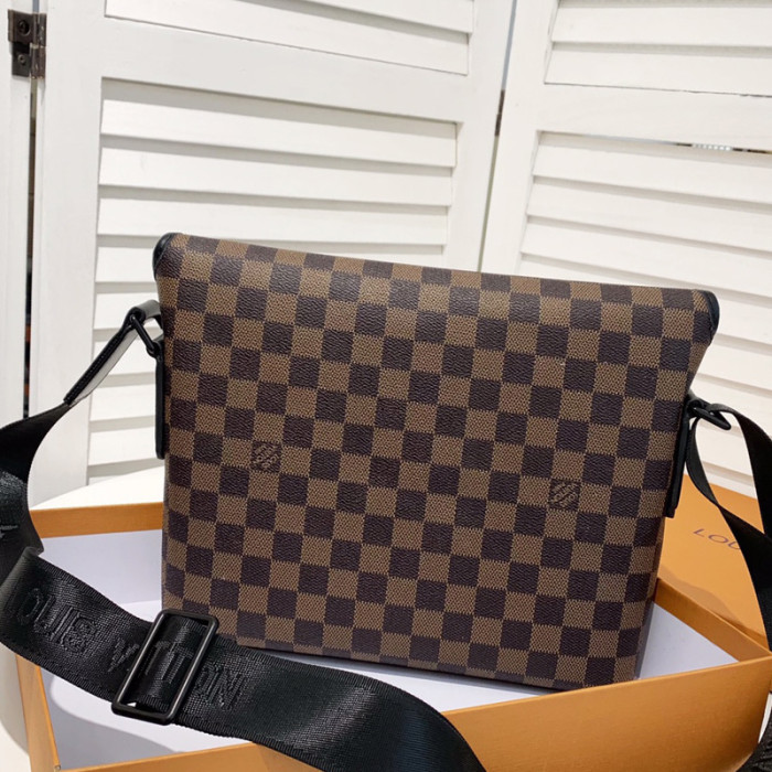 Louis Vuitton Mens Bags Messenger Bag Luxury Brand MAGNETIC MESSENGER Shoulder Bags for Men with Original Box