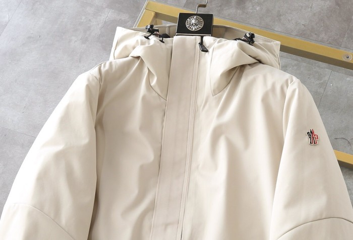 Moncler Design Mens Womens Winter Windprood Down Jackets Keep Warm 90% White Duck Down