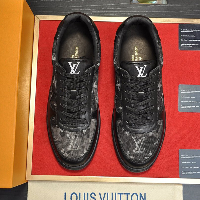 Louis Vuitton Men Shoes Fashion Sneakers RIVOLI SNEAKER Luxury Brand Casual Shoes with Original Box