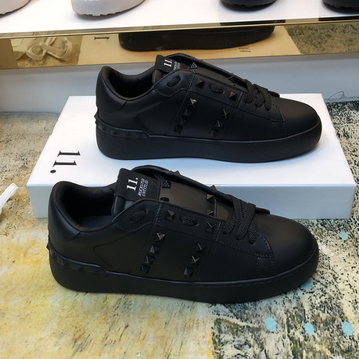 Valentino Garavani ROCKSTUD UNTITLED NOIR CALFSKIN LEATHER SNEAKER Women Shoes Sneakers Luxury with Box VW2S0A01BXE0NO with Original Box