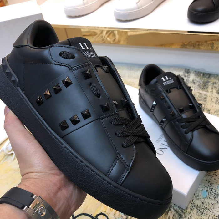Valentino Garavani ROCKSTUD UNTITLED NOIR CALFSKIN LEATHER SNEAKER Women Shoes Sneakers Luxury with Box VW2S0A01BXE0NO with Original Box
