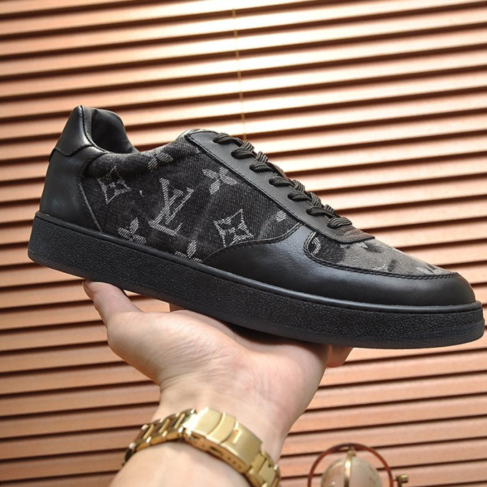 Louis Vuitton Men Shoes Fashion Sneakers RIVOLI SNEAKER Luxury Brand Casual Shoes with Original Box