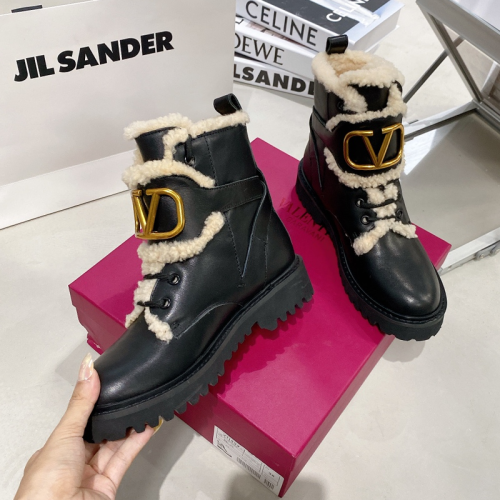 Valentino Garavani Women Fashion Ankle Boots Luxury Brand Vlogo Signature Calfskin Combat Boot Plus Velvet Design Keep Warm