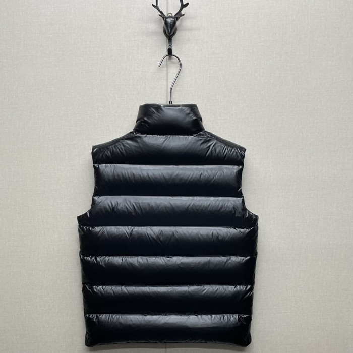 Moncler Design Mens Womens Winter Windprood Down Jackets Keep Warm 90% White Duck Down