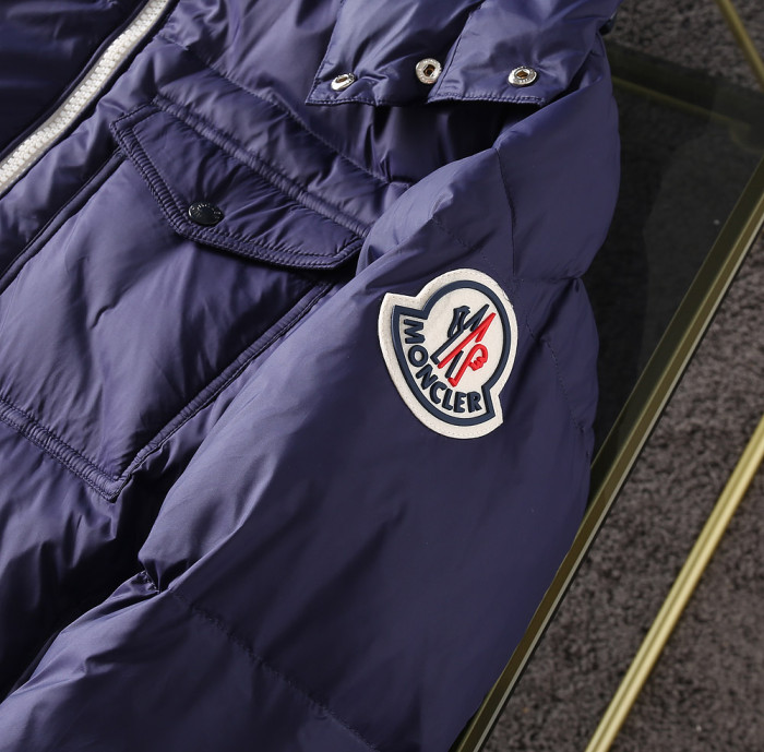 Moncler Design Mens Womens Winter Windprood Down Jackets Keep Warm 90% White Duck Down